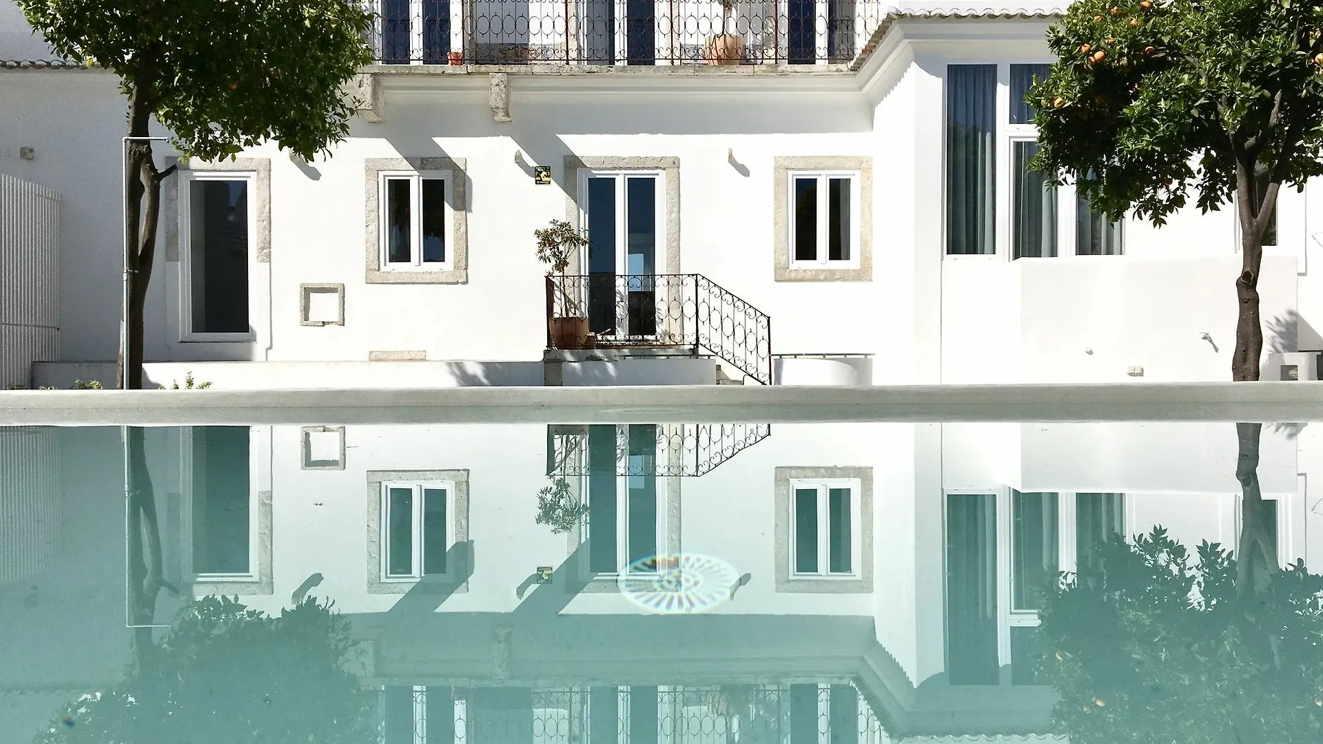 Dona Graca Lisbon Apartments