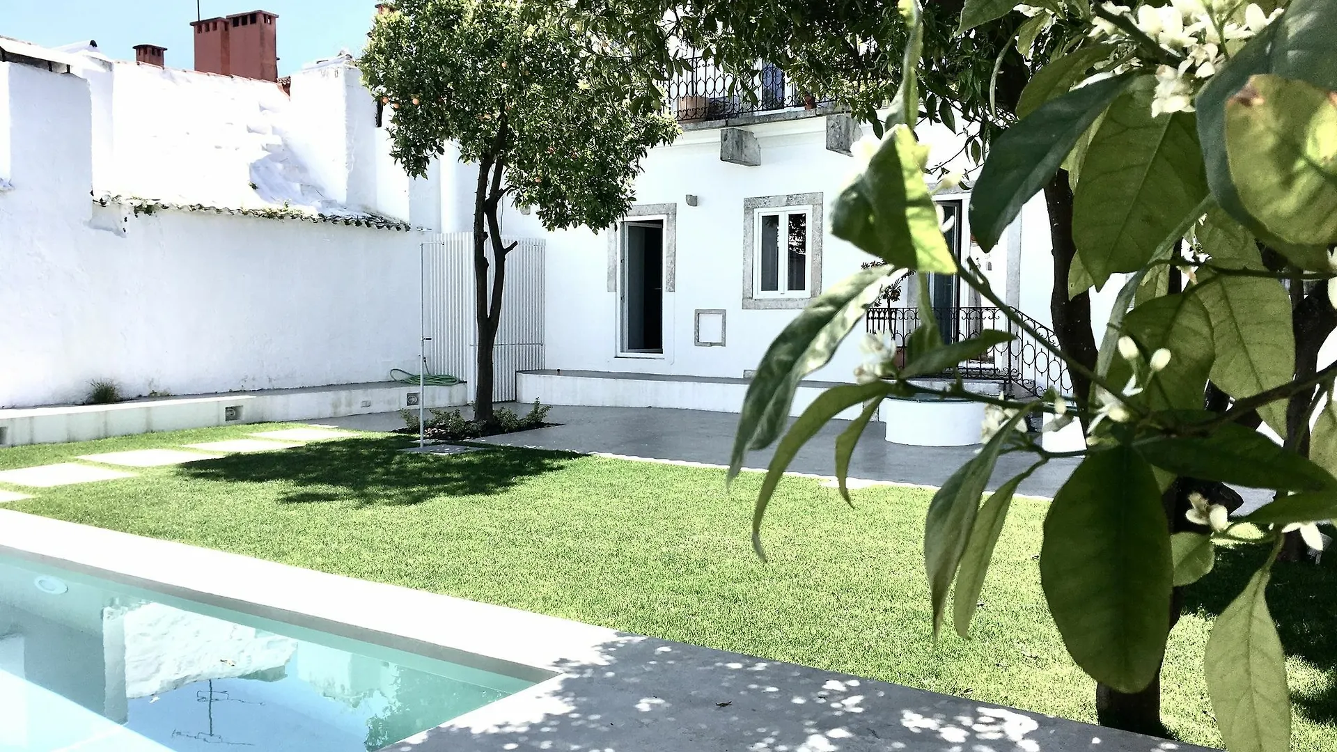 Dona Graca Lisbon Apartments